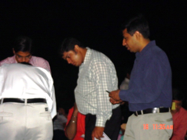 Dinesh with Bottom Row.JPG