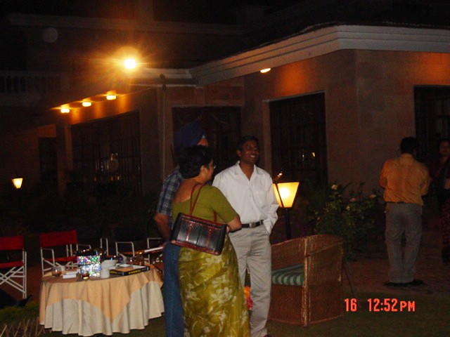 Sanjiv Fixing the Prizes.JPG