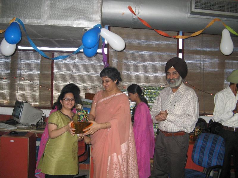 Diwali Party in office 040.jpg